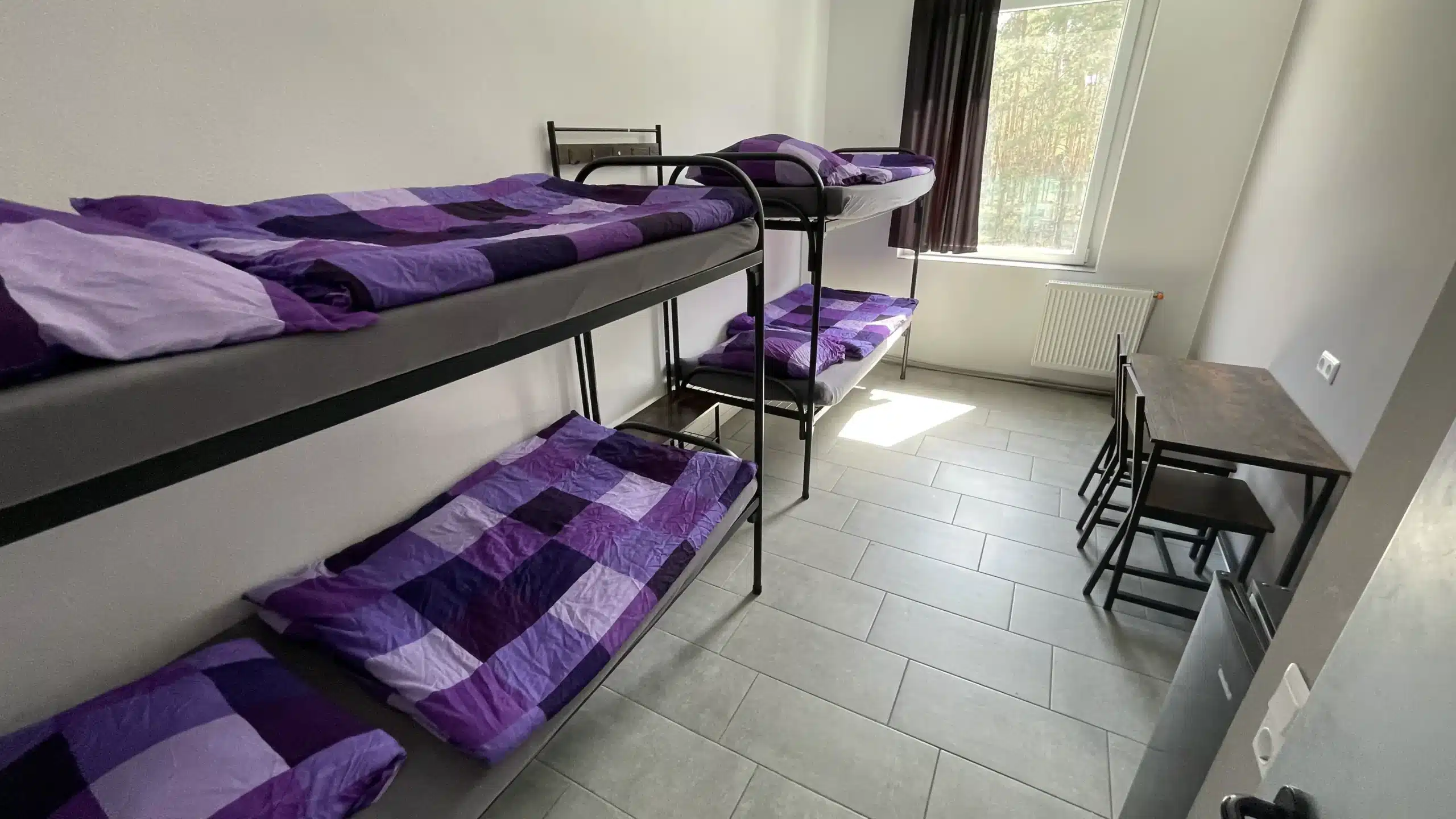 Battleground-Hostel-Zimmer_10
